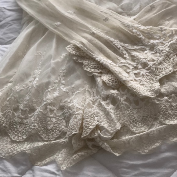 Lace romper - Picture 3 of 4